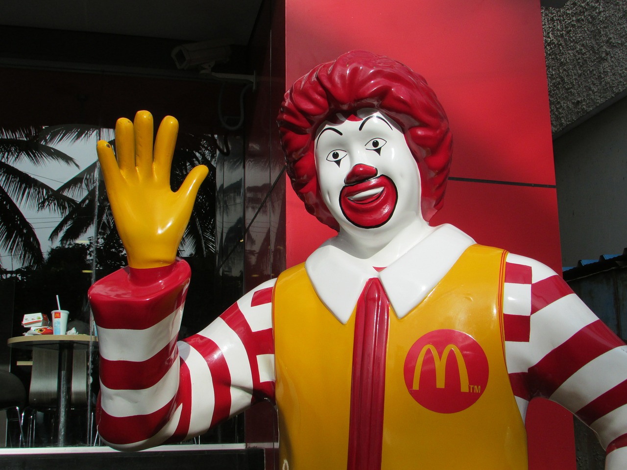 How McDonald’s Shutdown in North and East India impacts KFC and Subway ?